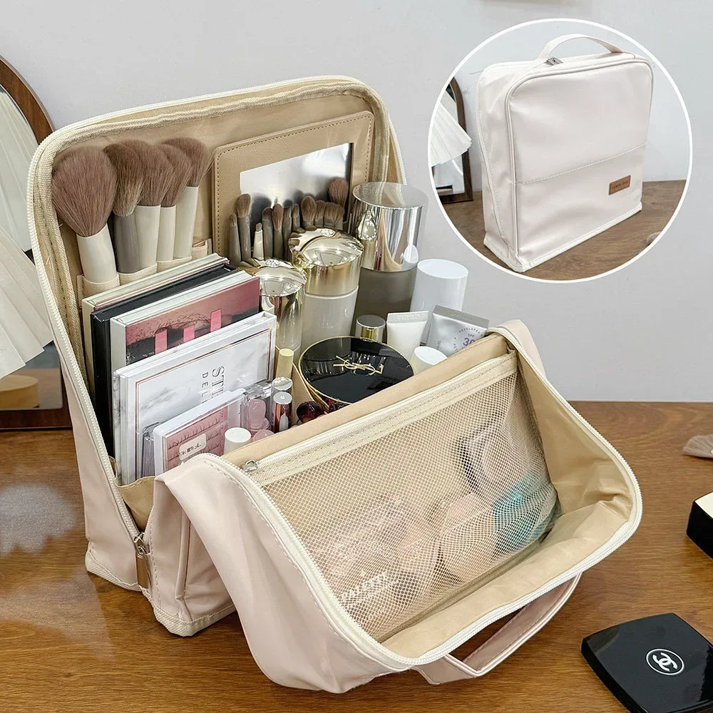 trousse de maquillage portable multifonctionnelle de grande capacité avec compartiments, miroir et fonction de maintien vertical pour les voyages et les articles de toilette