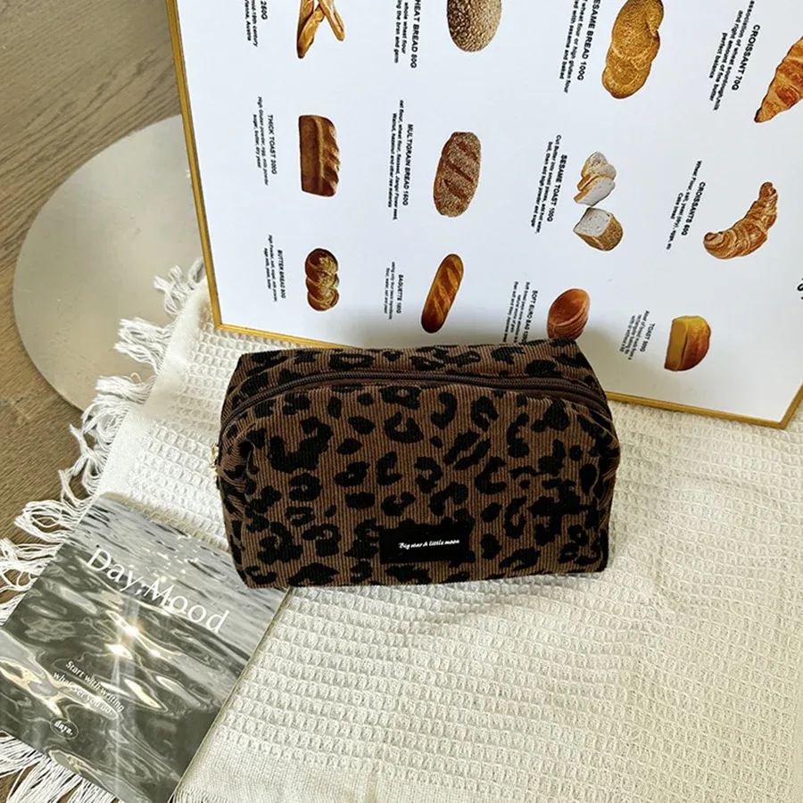 petite trousse de maquillage à imprimé léopard, grande capacité, pochette cosmétique, porte-rouge à lèvres, organiseur pour femmes, étui de beauté portable pour les voyages
