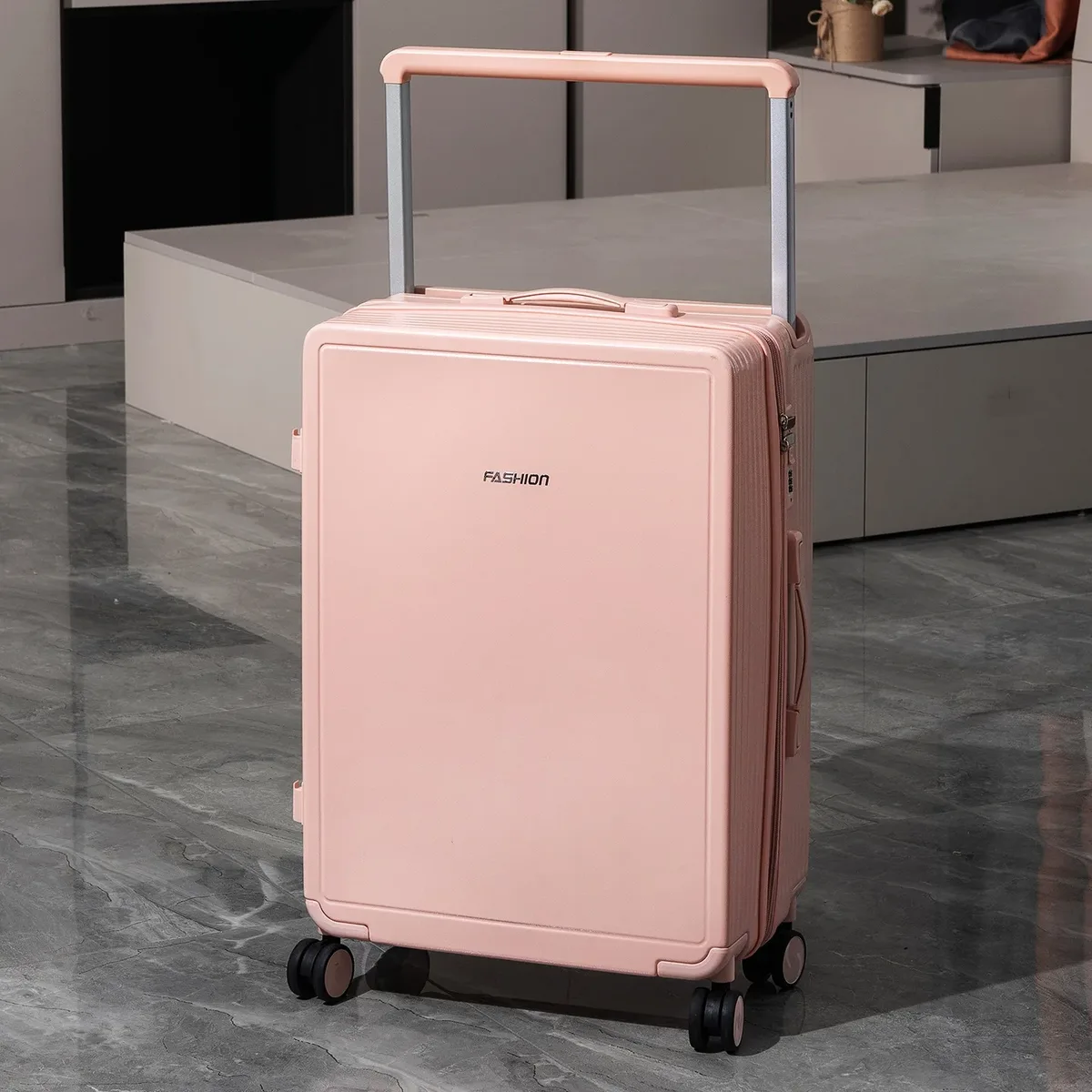 valise à roulettes multifonctionnelle de 30 pouces avec cadre en aluminium et poignée large, en polycarbonate durable, grande capacité