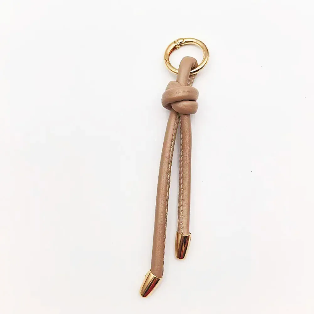1 pièce de nouveau porte-clés pendentif, accessoires diy pour vêtements et bagages, accessoires de valise, cordon en cuir pour couple, simple et créatif.