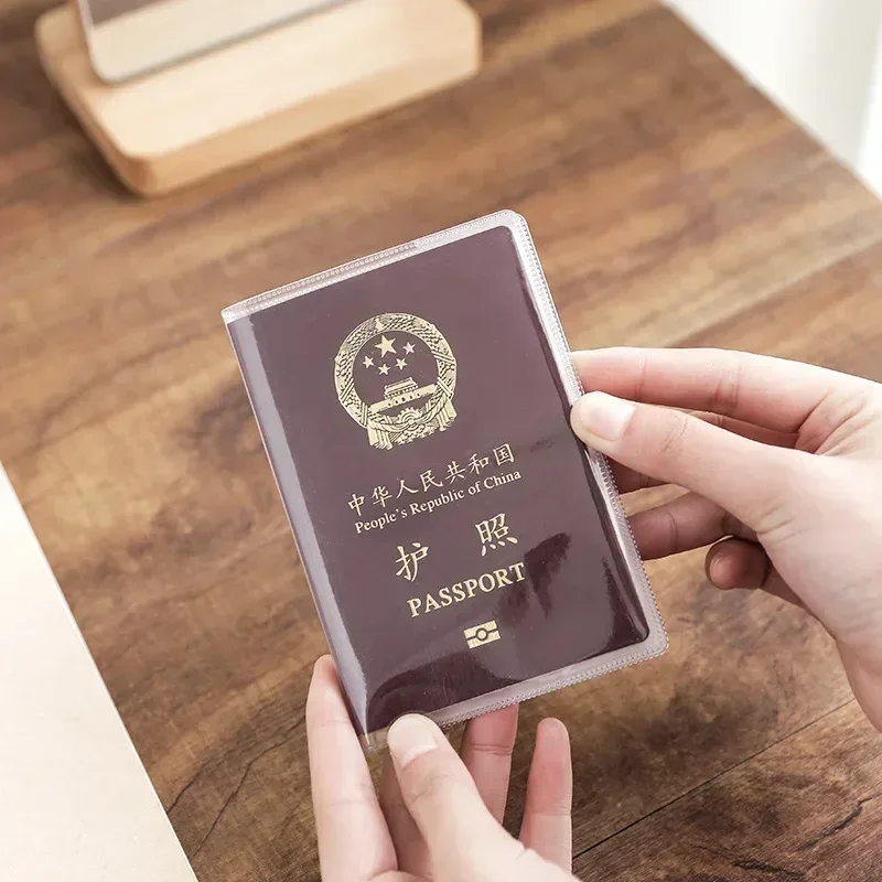 couverture de passeport transparente pour femmes et hommes, porte-passeport étanche, couvertures sur les passeports, porte-cartes de crédit, sacs, 1pc