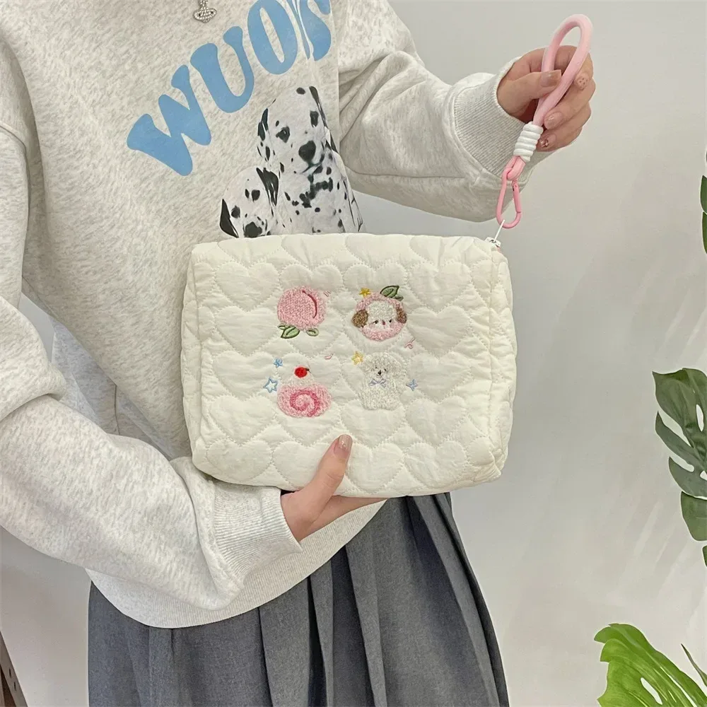 sac à cosmétiques matelassé brodé pour femme, sacs à main de rangement portables pour dame, trousse de maquillage mignonne, pochette avec poignée