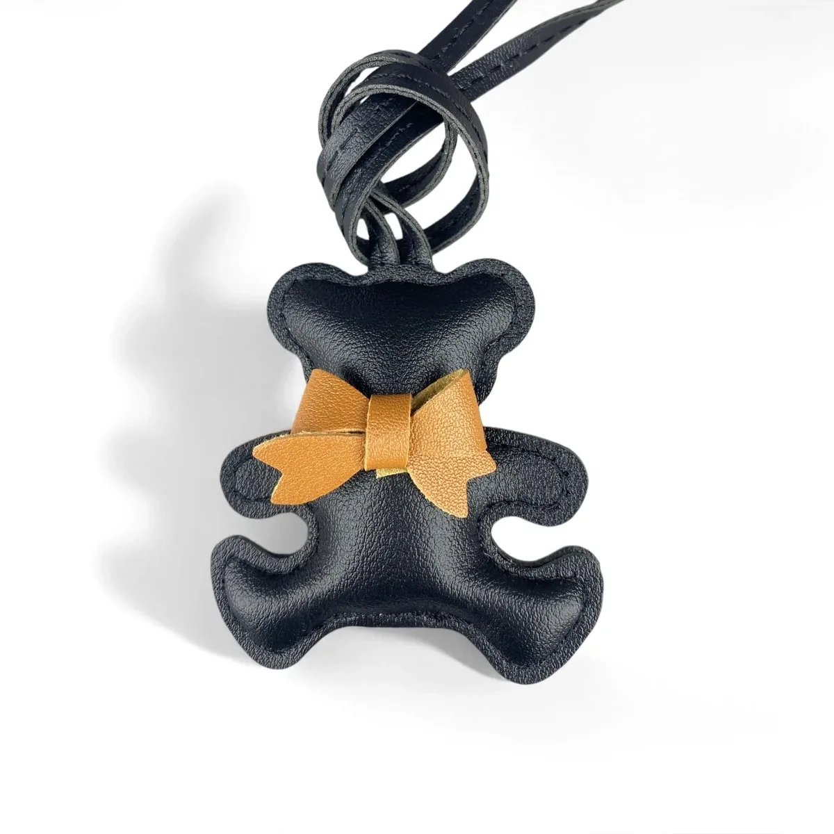 mignon porte-clés pendentif ours en cuir pu, pose câlin avec petit nœud, pour sacs à main et sacs à dos, cadeau pour femme