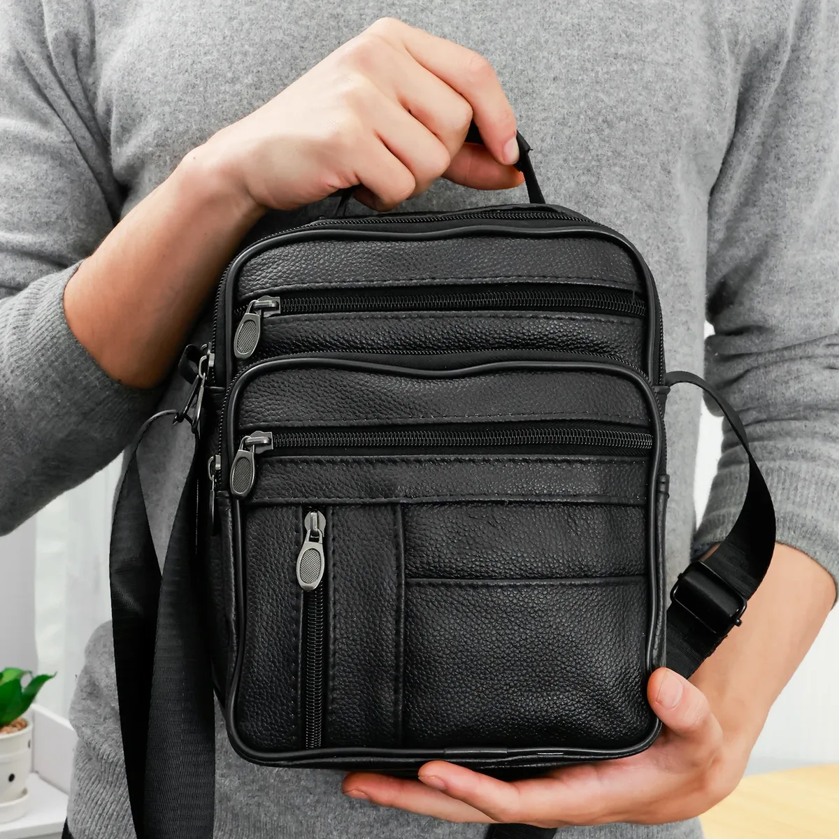 sac à bandoulière pour homme, petit sac à dos bandoulière avec bretelles réglables, sac de poitrine en cuir pu/tissu oxford, sac à dos de jour