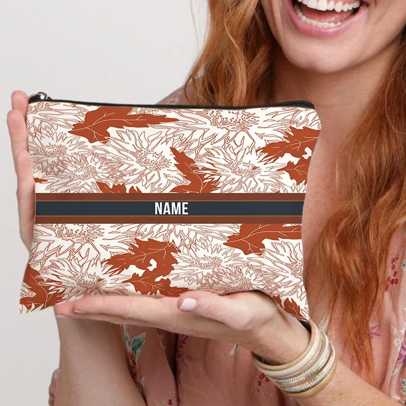 trousse de maquillage personnalisée pour femmes, cadeau pour enseignant(e) scolaire, trousse à crayons personnalisée, trousse à cosmétiques magnifique avec nom pour femme