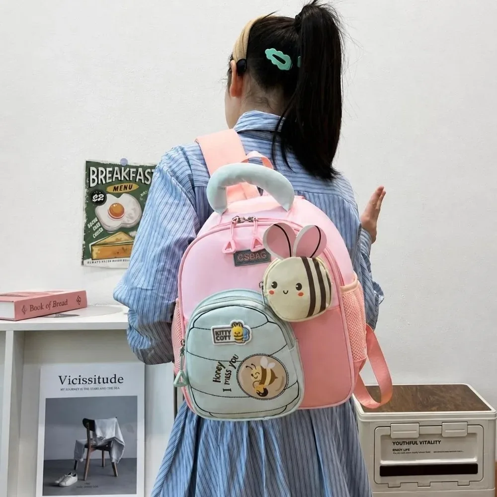 sac à dos pour enfants motif petite abeille de dessin animé, bretelles élargies, ergonomique, léger, soulage la charge, sac à dos pour la maternelle.