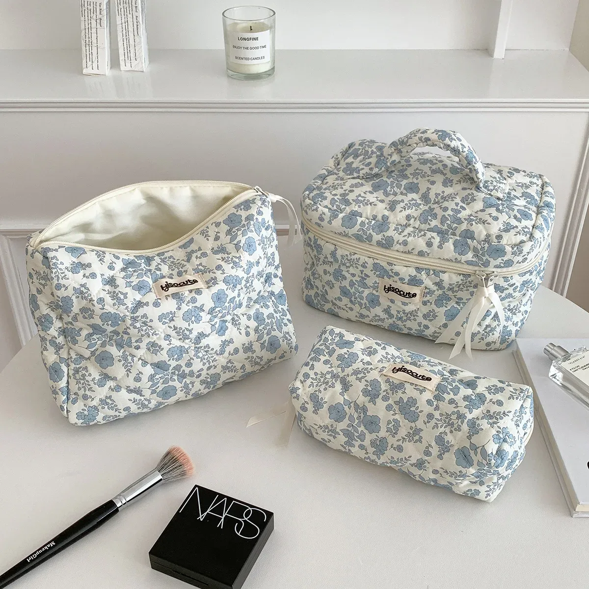 sac de rangement pour cosmétiques avec fermeture éclair, en coton matelassé, petit sac à maquillage à motifs floraux, sac de rangement portable pour femmes