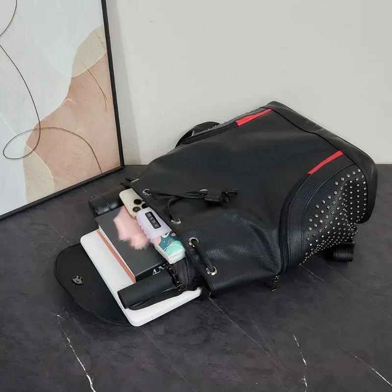 rivet hommes sac à dos grande capacité voyage sacs à dos pour hommes 14 pouces pochette d'ordinateur rabat cordon sac à dos mâle étudiant cartable