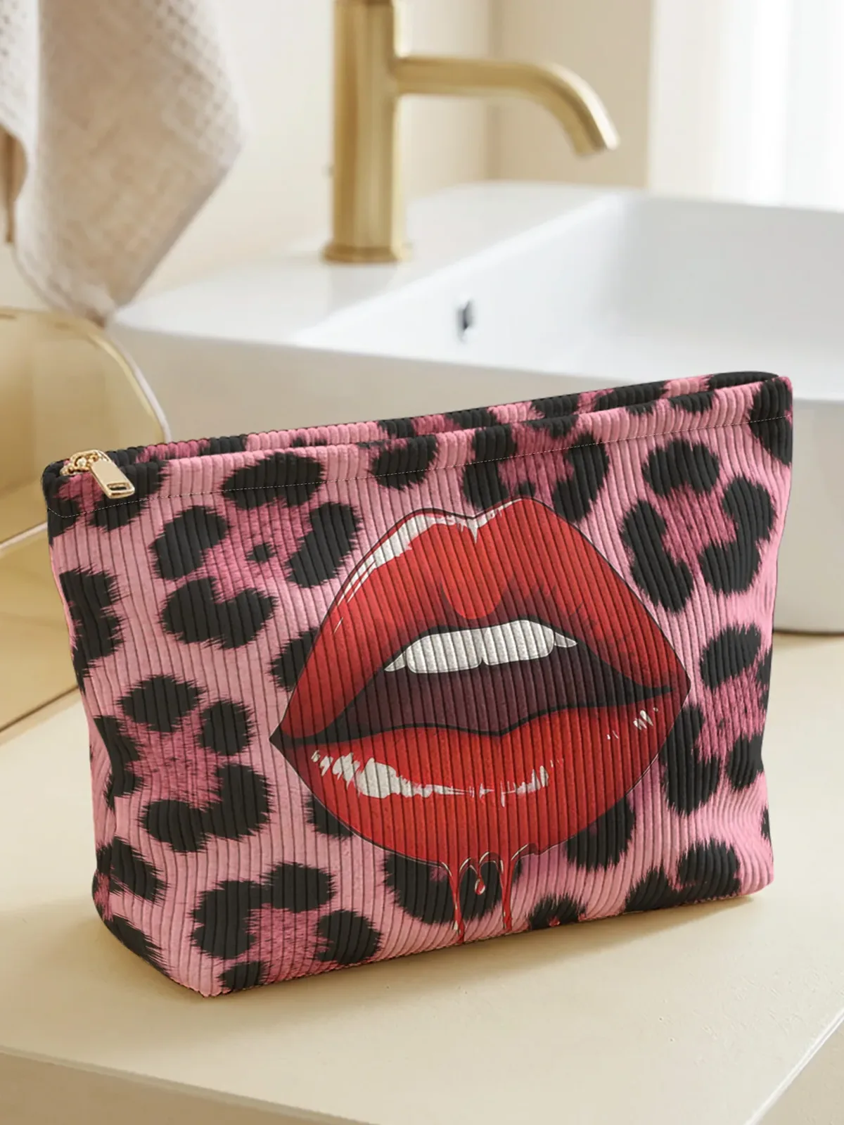Pochette de maquillage en velours côtelé rose imprimé léopard avec lèvres rouges, pochette légère à fermeture éclair, sac de rangement cosmétique multifonctionnel doublé