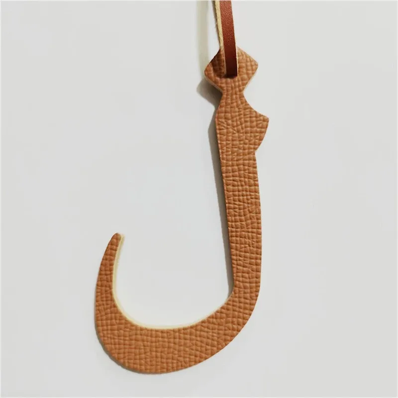 nouveau porte-clés de luxe en cuir véritable avec lettre arabe l, pendentif de sac à dos, breloque de sac pour femmes