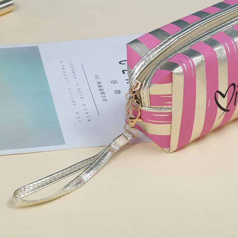sac à cosmétiques à la mode pour femmes, sac de maquillage portable rayé, coréen doux cool, sacs de rangement imperméables personnalisés