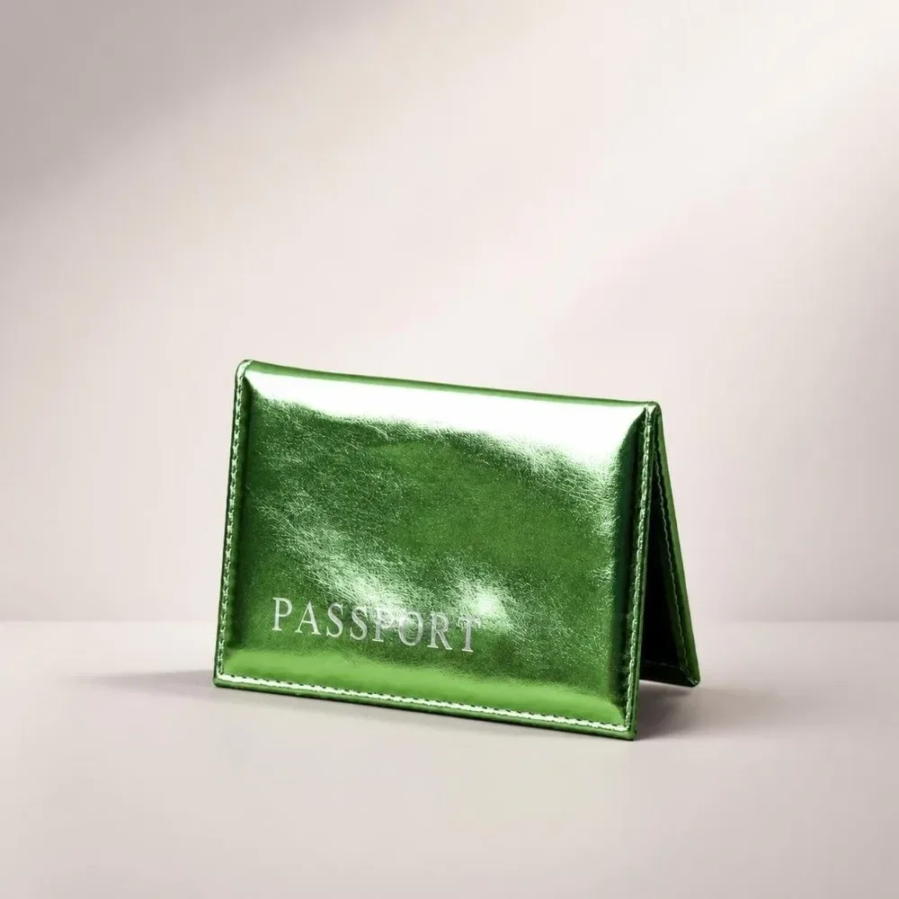 Porte-passeport en cuir PU tendance, brillant, imperméable, multifonctionnel, portable, pour les voyages