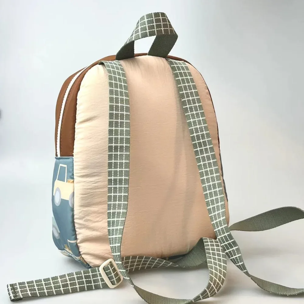 sac à dos d'école de broderie de voiture de dessin animé pour enfants, cartable léger pour garçons et filles de la maternelle