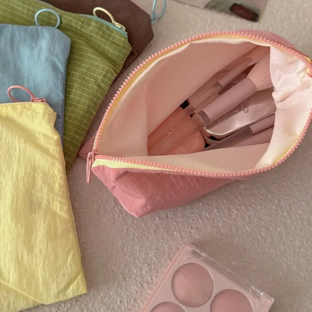 nouvelle trousse de maquillage de grande capacité, motif à carreaux, fermeture éclair, pochette de rangement de voyage, organisateur en nylon, trousse à cosmétiques pour voyage.