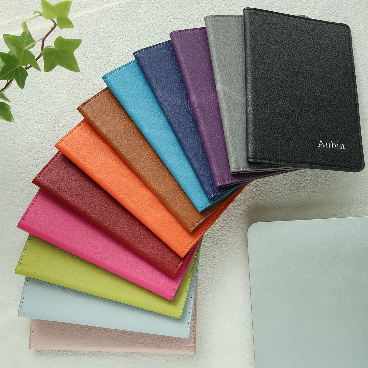 porte-passeport personnalisé avec nom, monogramme personnalisé, texture en similicuir, couverture de passeport unie avec blocage rfid, cadeau de vacances