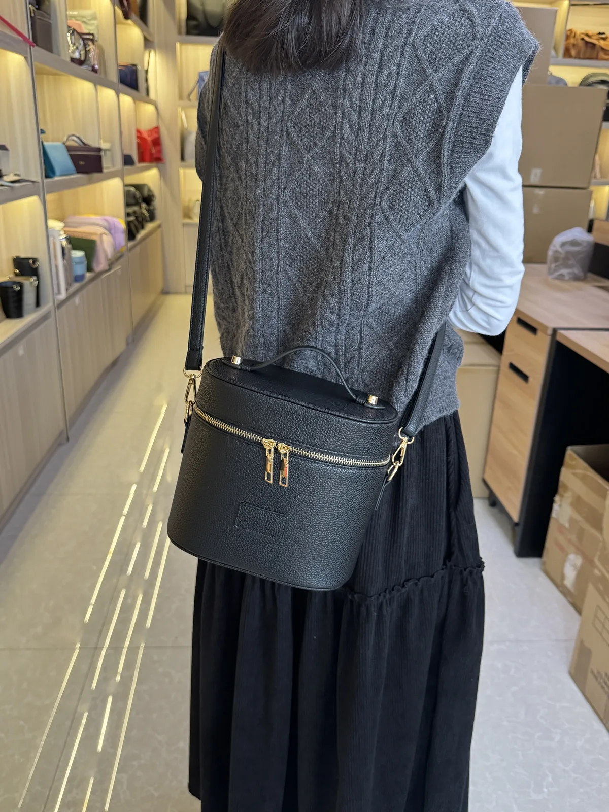 Sac cosmétique en cuir personnalisable avec bandoulière - Grande capacité, étanche, portable, avec compartiment amovible