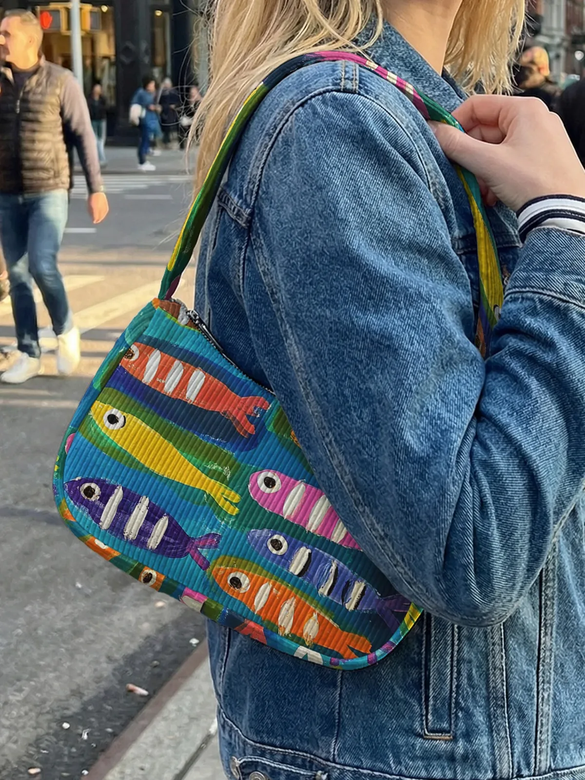 sac à bandoulière tendance à imprimé poisson coloré, sac sous le bras en velours côtelé pour un usage quotidien décontracté