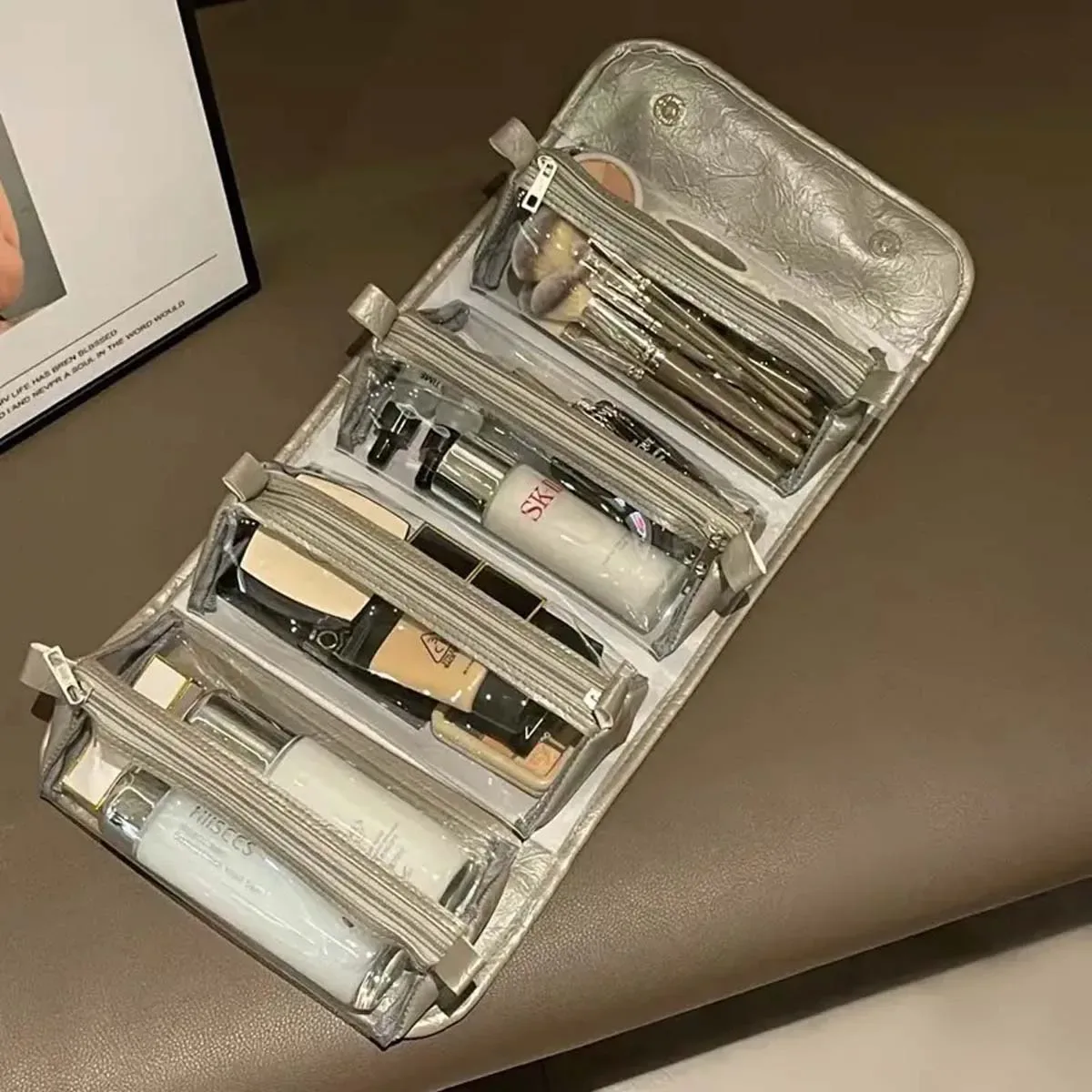 nouvelle trousse de maquillage grande capacité, détachable et pliable pour femmes, idéale pour le transport, les voyages et une utilisation portable.