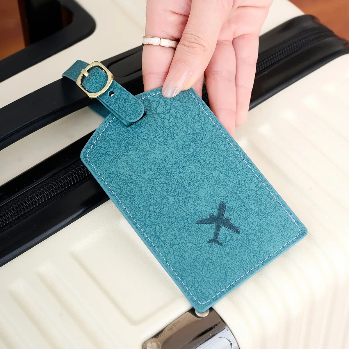 nouvelle étiquette de bagage en pu tendance, carte d'embarquement pour les voyages à l'étranger, étiquette de bagage, carte nominative anti-perte, étiquette de bagage