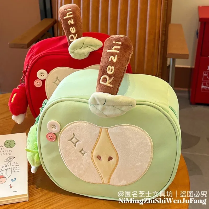 sac à cosmétiques en peluche rouge pomme, pochette de maquillage portable, organiseur de toilette grande capacité, sac de rangement pour soins de la peau, sac à main de voyage pour femmes