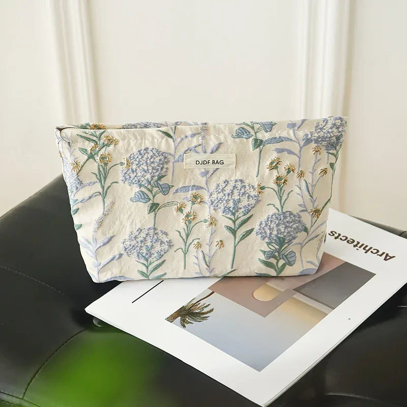 trousse de maquillage pour femmes, bouquet bleu, serviette hygiénique de grande capacité, retouche, fournitures de maquillage, sac de rangement en toile, trousse de toilette