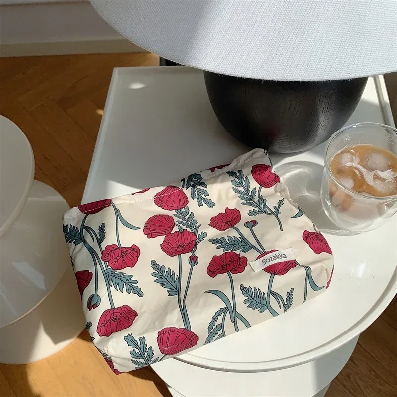 sac de rangement pour rouge à lèvres cosmétique de voyage à fermeture éclair florale pour femmes, portefeuille kawaii, trousse de maquillage, sacs à main, trousse à crayons, trousse d'évaluateurs, mignon