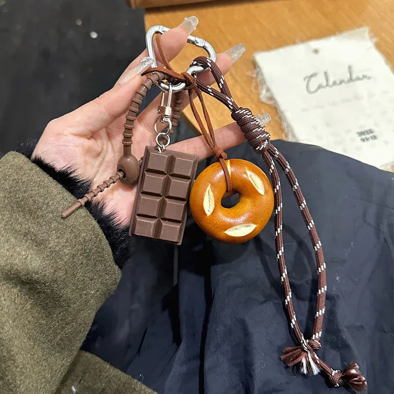 porte-clés mignon pain voiture sac à dos pendentif décoration nylon tissé adapté aux étudiants, couples, crochets pour clés