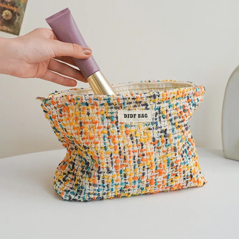 sac à cosmétiques en peluche jaune pour femmes, trousse de toilette de voyage portable, sac de rangement de changement de cosmétiques de grande capacité, pochette de banlieue ins
