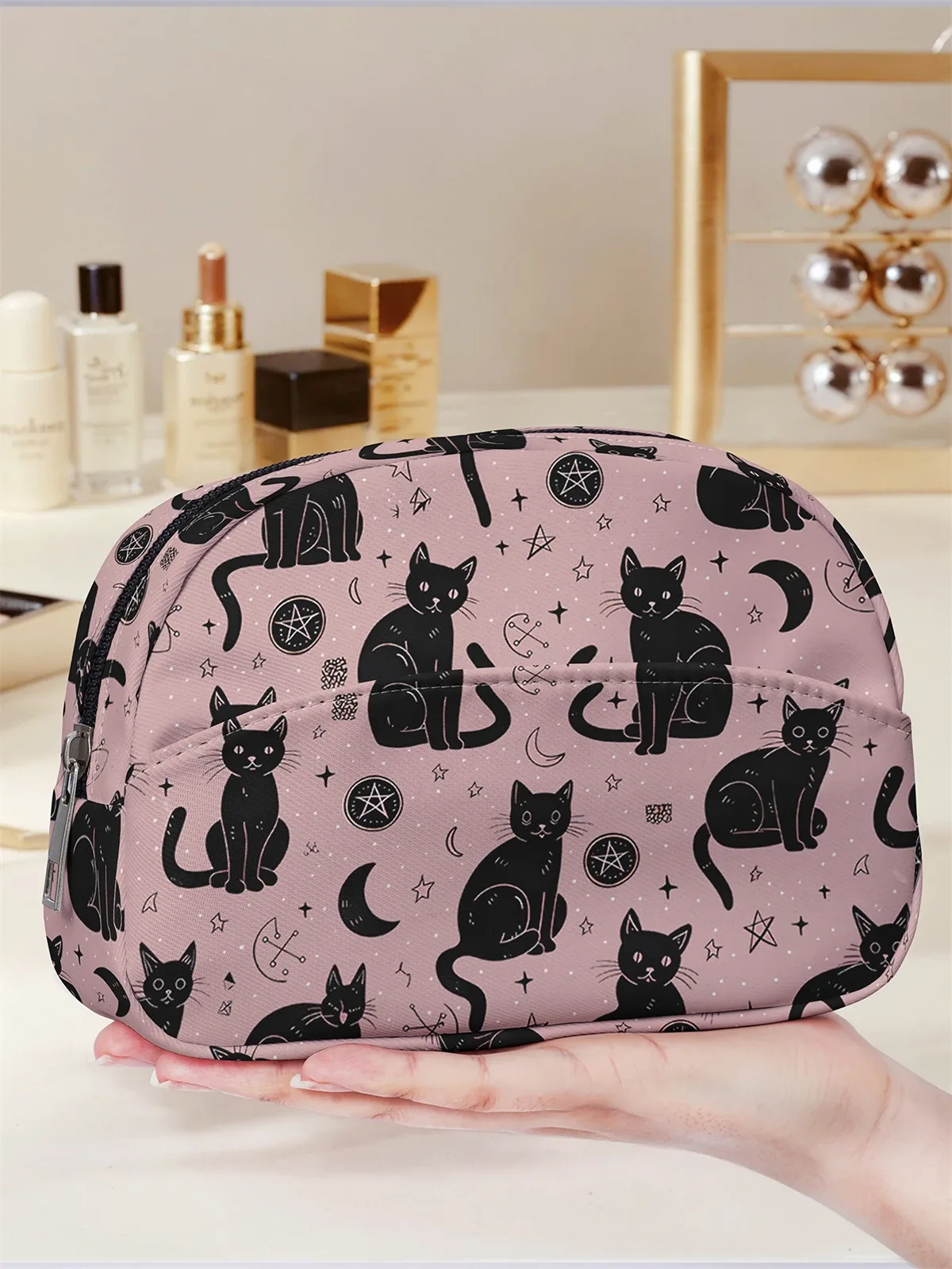 trousse de maquillage imprimée motif chat mignon, design multi-poches, trousse de toilette portable, légère, idéale pour les voyages et les sorties.