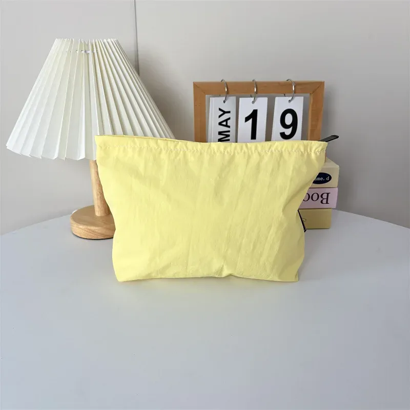 sac cosmétique en nylon avec logo imprimé personnalisé, couleur unie simple, pochette pour femme, grande capacité, fermeture éclair, sacs de rangement pour articles de toilette
