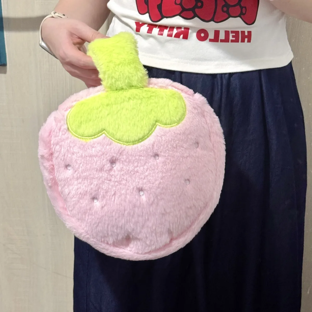 sac à cosmétiques en peluche fraise pour femmes, sac de lavage de voyage, grande capacité, organisateur de soins de la peau, sacs de rangement de maquillage mignons