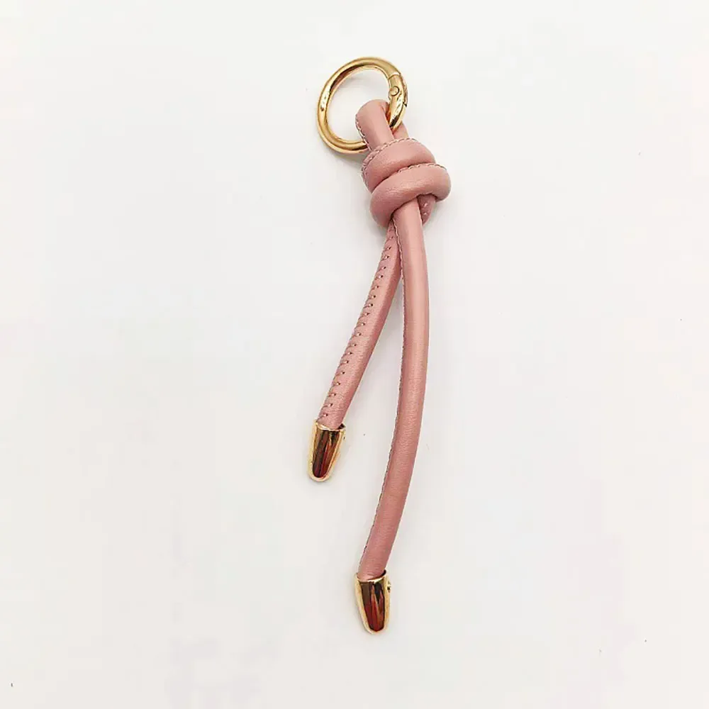 1 pièce de nouveau porte-clés pendentif, accessoires diy pour vêtements et bagages, accessoires de valise, cordon en cuir pour couple, simple et créatif.