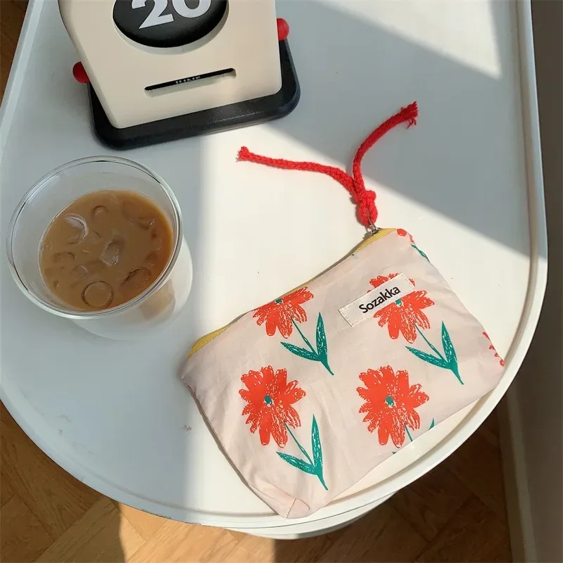kawaii – porte-monnaie portable de voyage à fleurs, sac de rangement de rouge à lèvres cosmétique, sacs à main de maquillage pour femmes, organisateur de portefeuille, petites pochettes