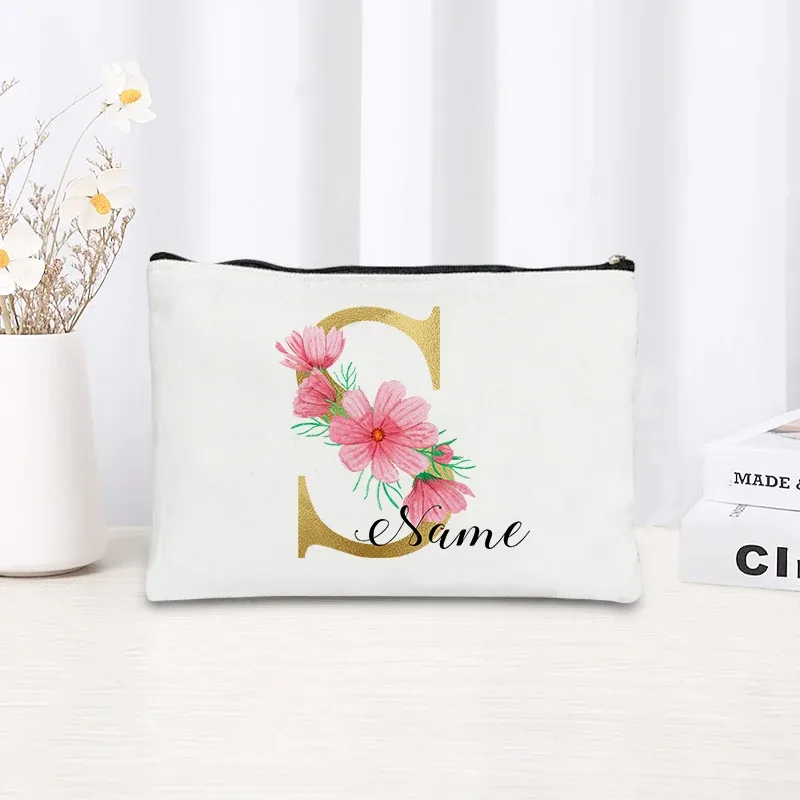 grande pochette zippée à motif floral rose et initiales dorées, organisateur d'essentiels de voyage en toile, trousse de maquillage pour enterrement de vie de jeune fille avec sac personnalisé avec nom.