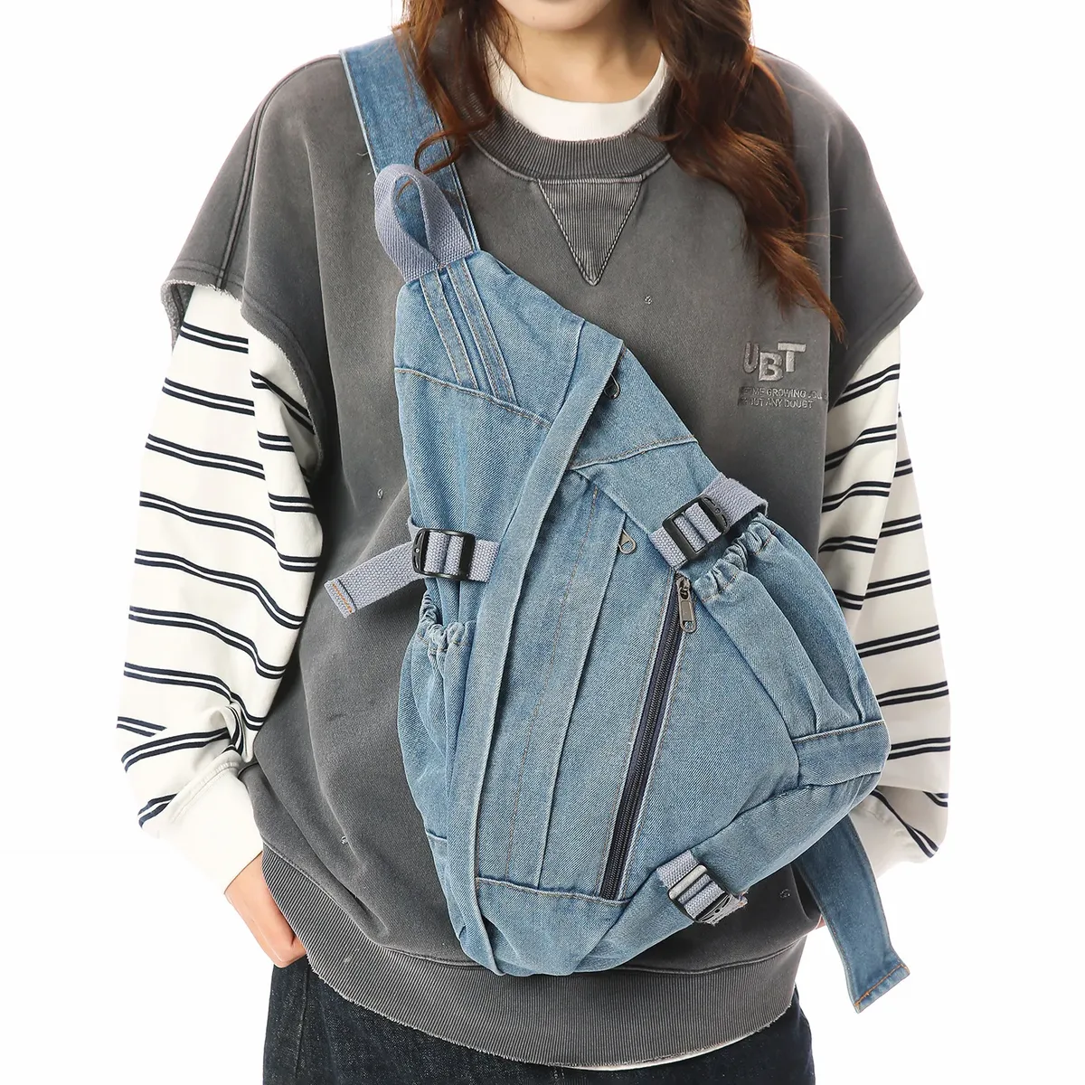 Sac à bandoulière en denim délavé vintage pour homme et femme, multifonctionnel, rétro, grande capacité, sac de poitrine portable pour moto