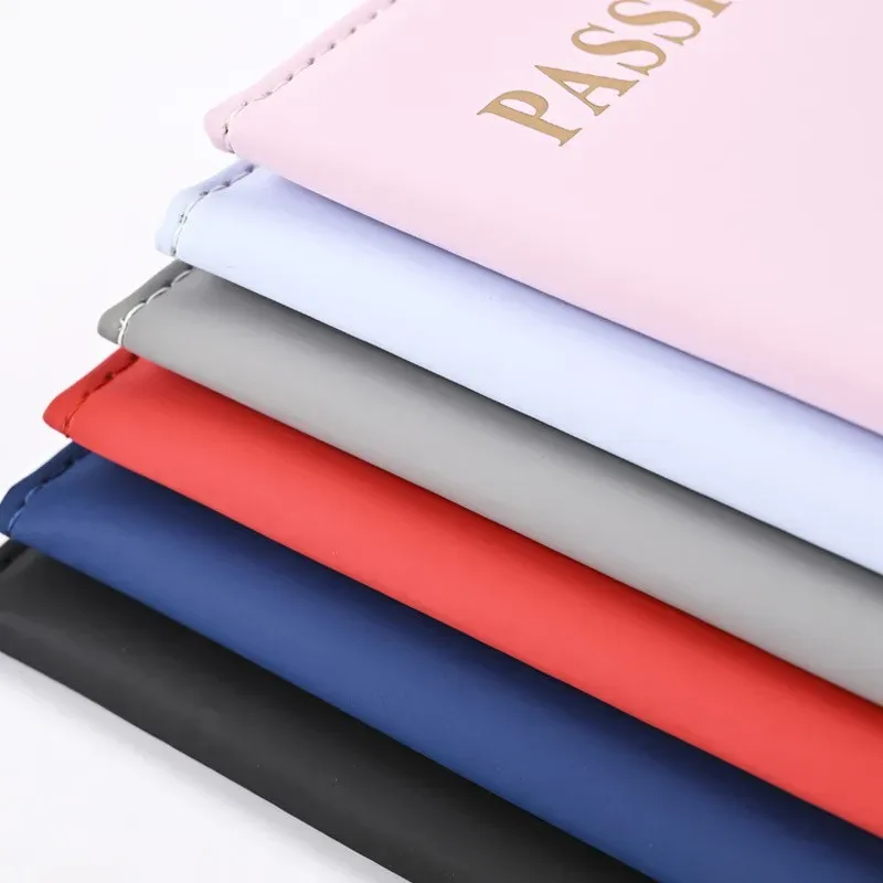 étui de passeport fin en pu avec carte du monde – indispensable pour les voyages et les croisières – porte-passeport portable pour tous les pays