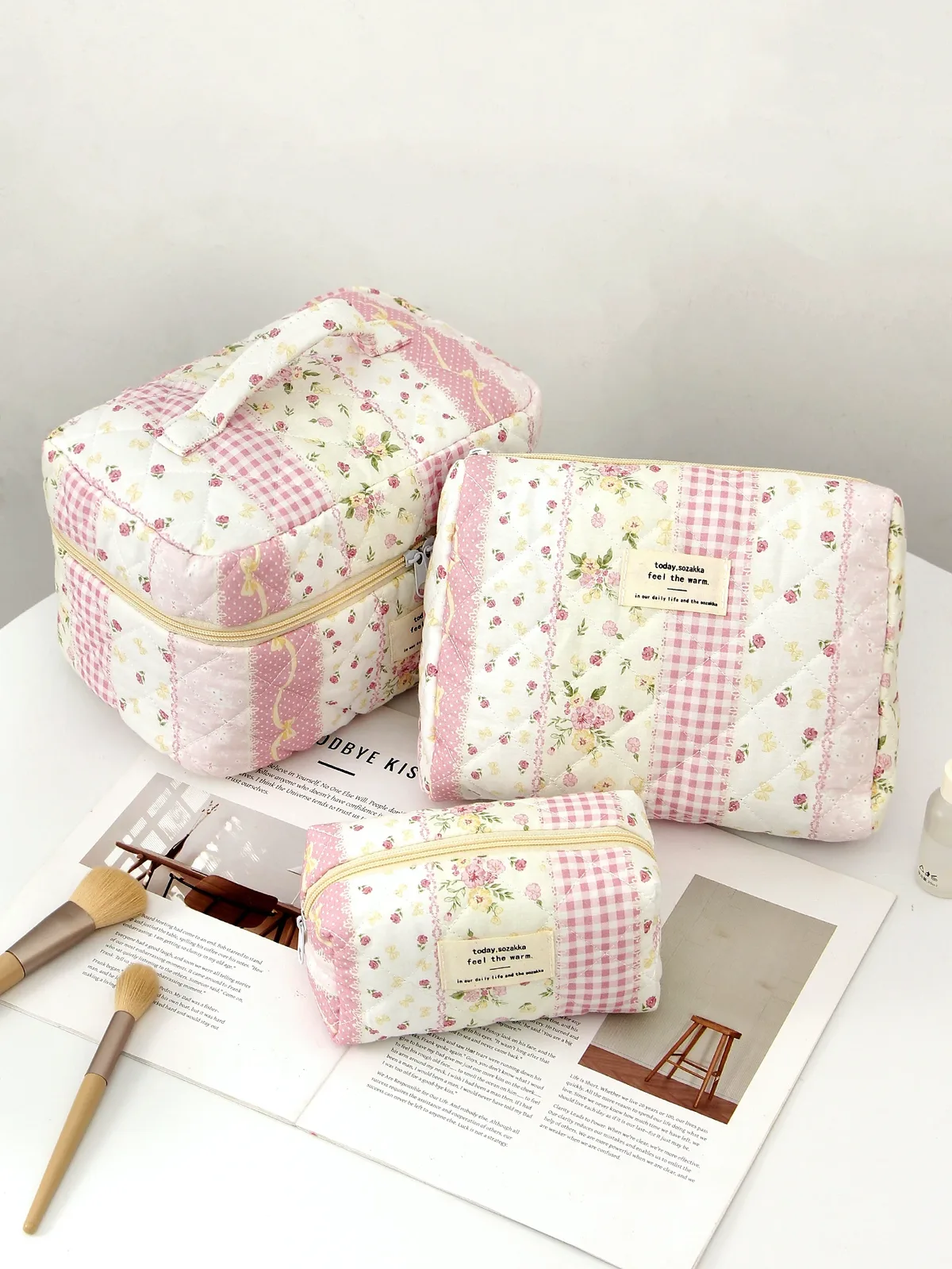 1 pièce/ensemble trousse de maquillage matelassée rose, trousse de maquillage essentielle de voyage, trousse de maquillage multifonctionnelle, trousse de maquillage mignonne de grande capacité