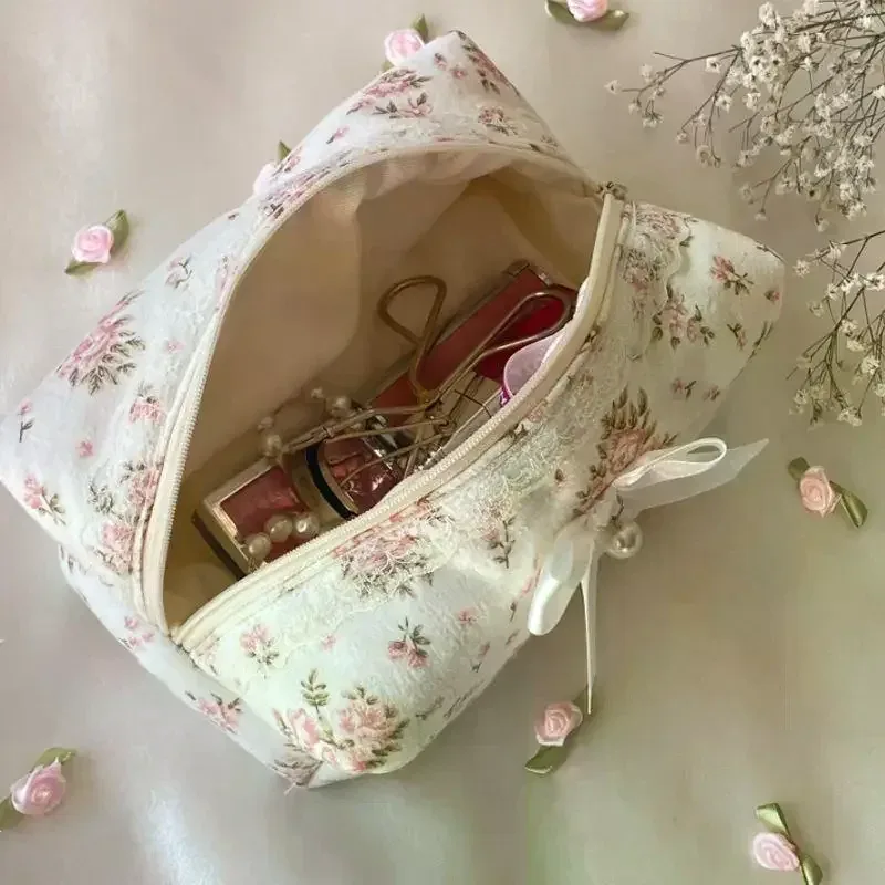 trousse de maquillage grande capacité mignonne avec nœud en dentelle, sac cosmétique de voyage pour femme, trousse de toilette à fermeture éclair, étui à crayons, sacs de rangement