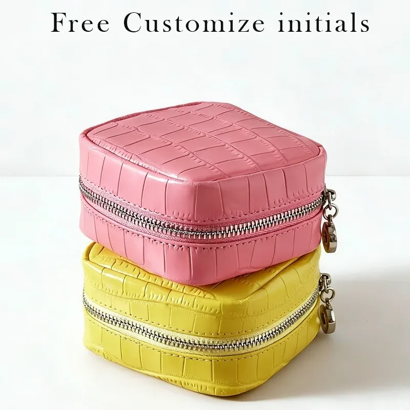 Pochette de Maquillage Mini Personnalisable avec Initiales en Cuir de Vachette Motif Crocodile pour Femmes, Sacs à Main de Luxe de Créateur, Nouveauté 2026, Organisateur de Voyage