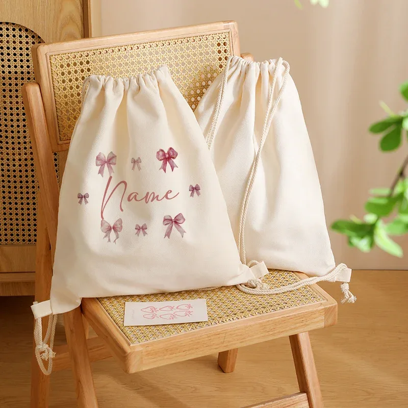 sac à dos personnalisé à cordon de serrage avec imprimé violet et nœuds personnalisés, sac de sport réglable adapté aux voyages sportifs, léger