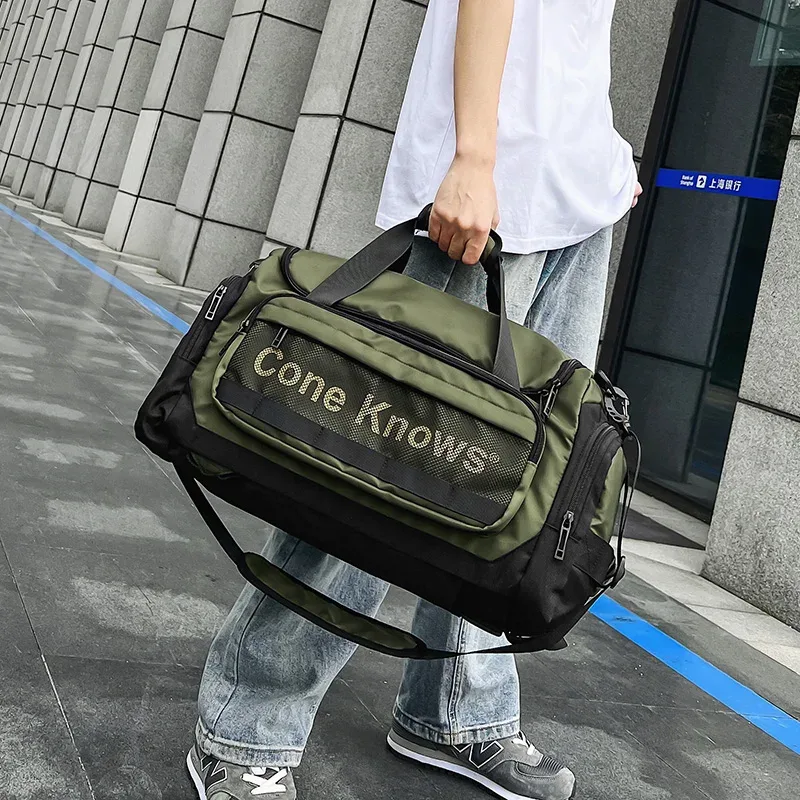 Grand Sac à Dos et Duffel Bag Militaire en Nylon pour Homme avec Compartiment à Chaussures Sac Imperméable Idéal pour le Sport le Camping et les Activités en Plein Air