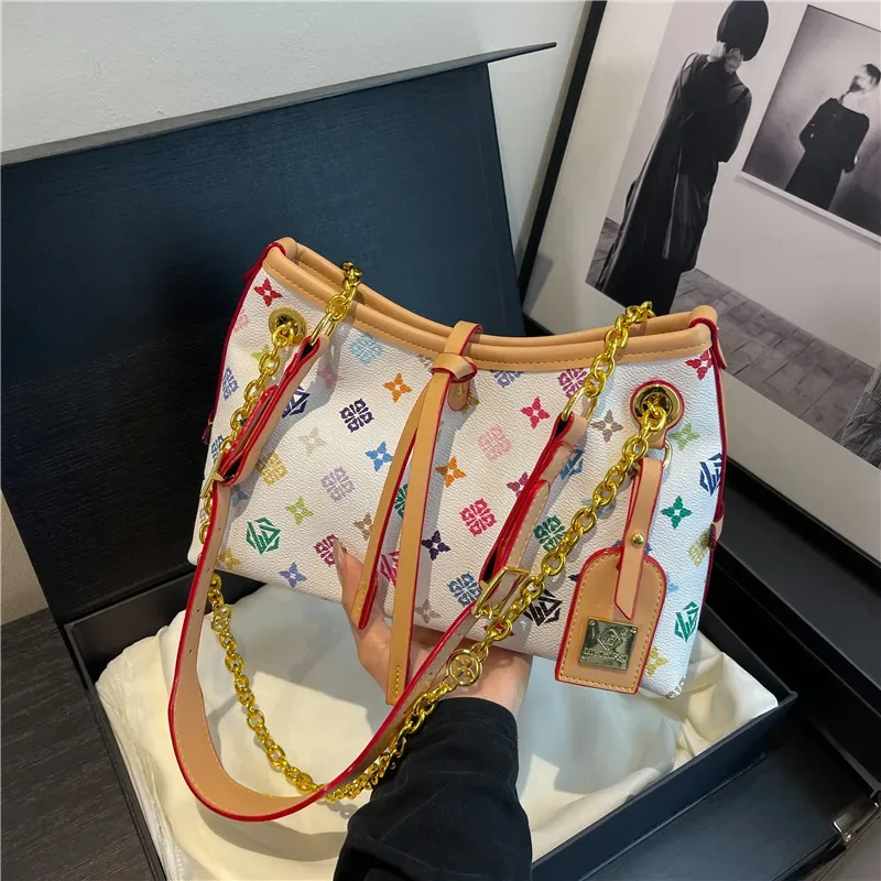 sac fourre-tout de luxe grande capacité à imprimé floral, sac à bandoulière tendance pour femme avec chaîne, sac à main polyvalent en cuir souple pour le quotidien
