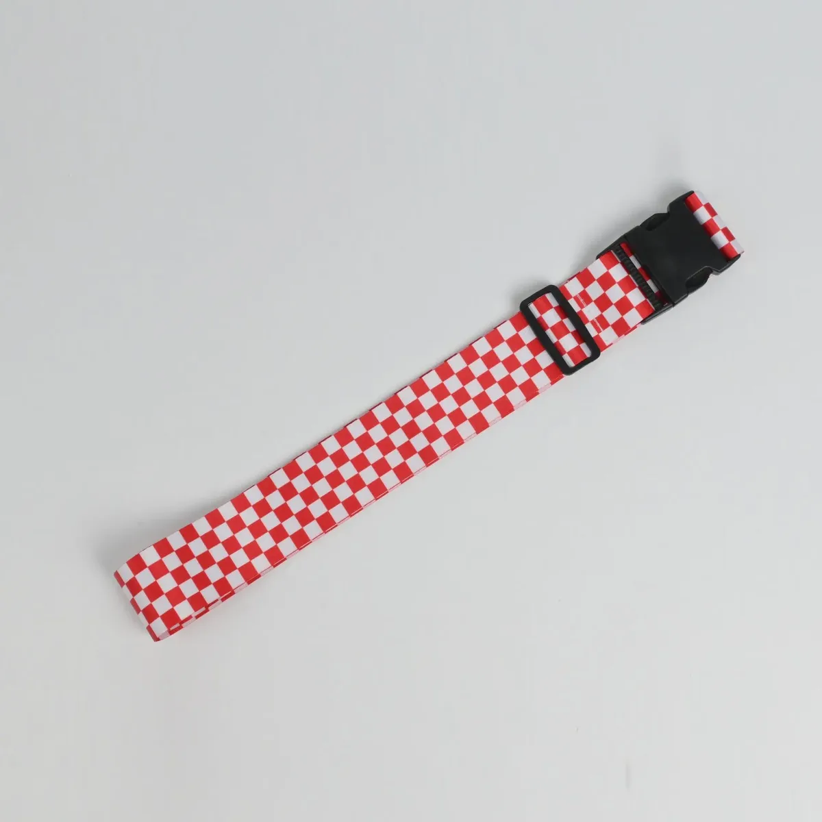 sangles de bagage en lot de 2, motif damier noir et blanc, durables et tendance, accessoires de voyage essentiels.