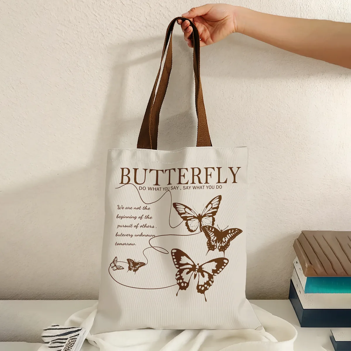 sac fourre-tout vintage marron avec imprimé papillon et citation, grande capacité, sac à bandoulière pour le shopping, les voyages et l'usage quotidien