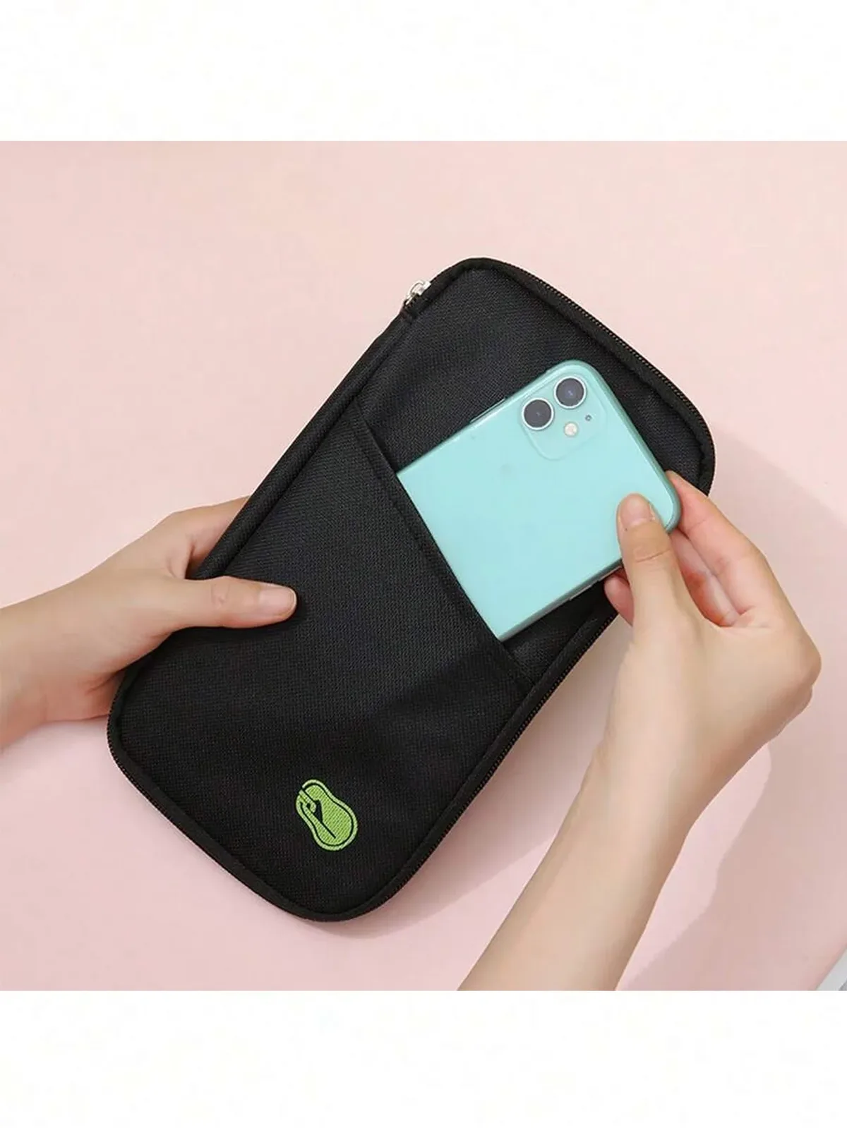 1 porte-passeport de voyage multifonctionnel avec fermeture éclair - comprend un compartiment pour argent liquide, carte d'identité, carte de crédit et téléphone.