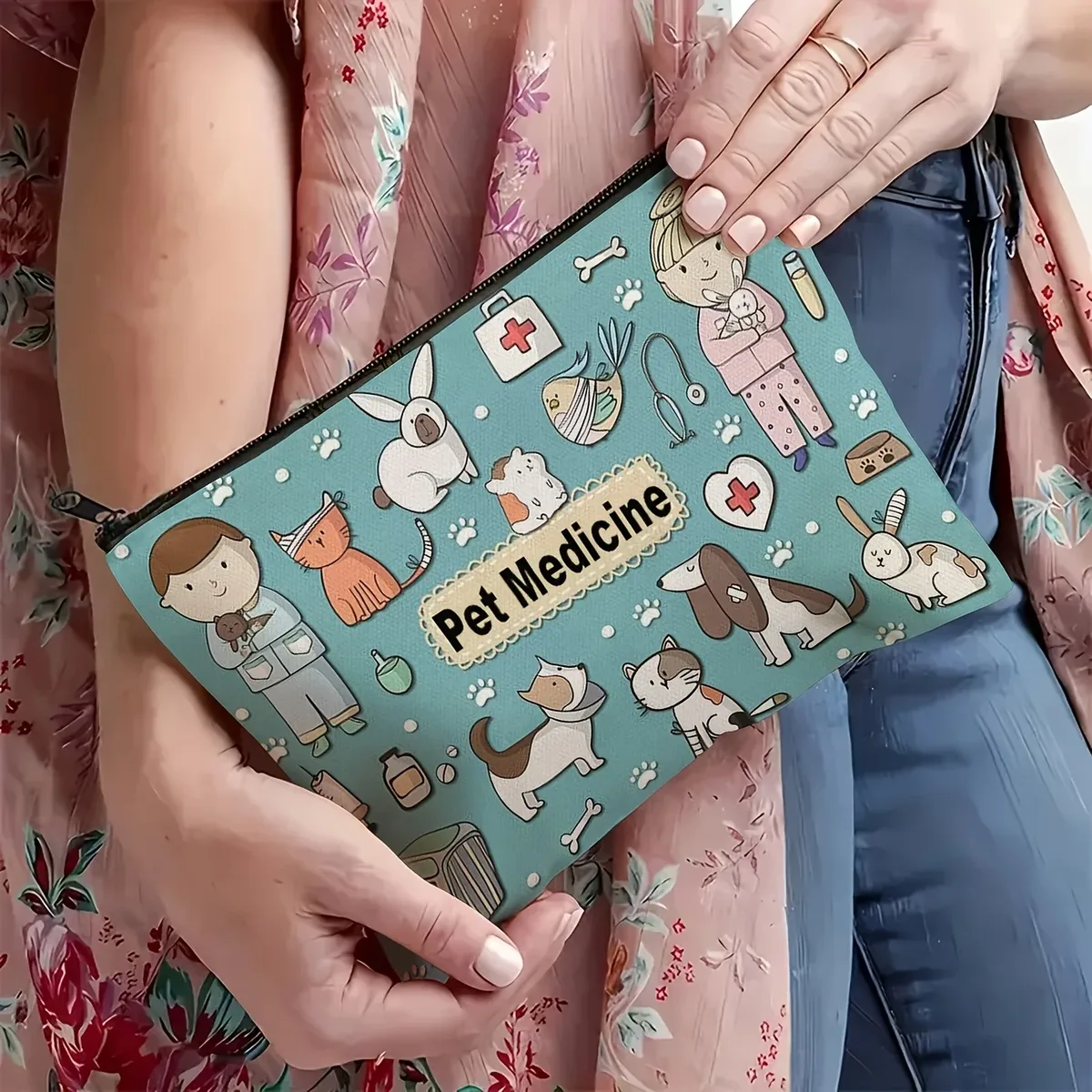 pochette de rangement de voyage pour médicaments pour animaux de compagnie – trousse de toilette et cosmétiques en polyester bleu clair avec illustrations de chiens et de chats mignons