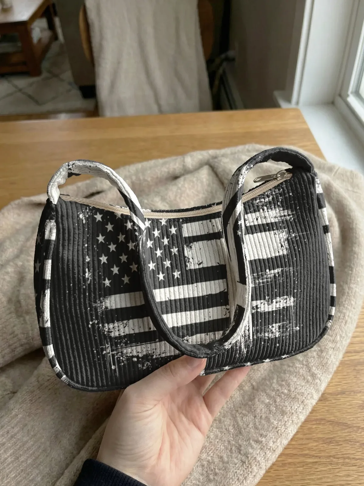 Sac à bandoulière tendance imprimé drapeau américain vieilli, sac sous le bras en velours côtelé pour usage quotidien décontracté