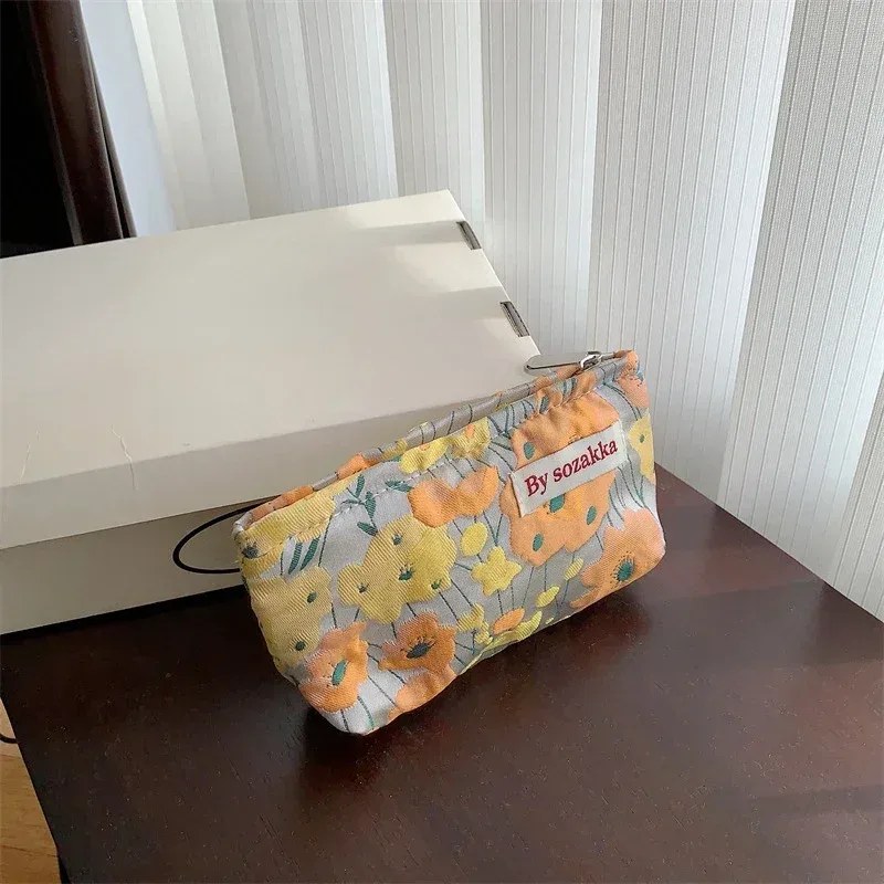 nouveaux sacs de maquillage floraux pour femmes coréennes, sac à cosmétiques, pochette de rangement, trousse de toilette de voyage, trousse de beauté en toile, trousse à crayons