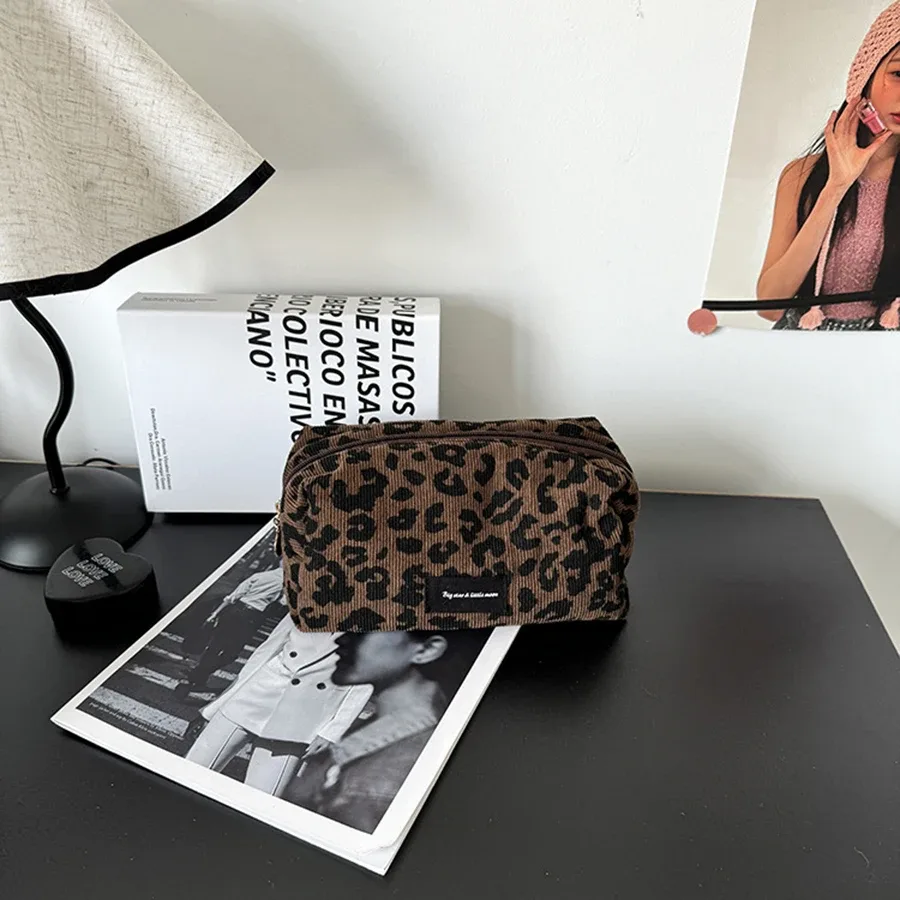 petite trousse de maquillage à imprimé léopard, grande capacité, pochette cosmétique, porte-rouge à lèvres, organiseur pour femmes, étui de beauté portable pour les voyages