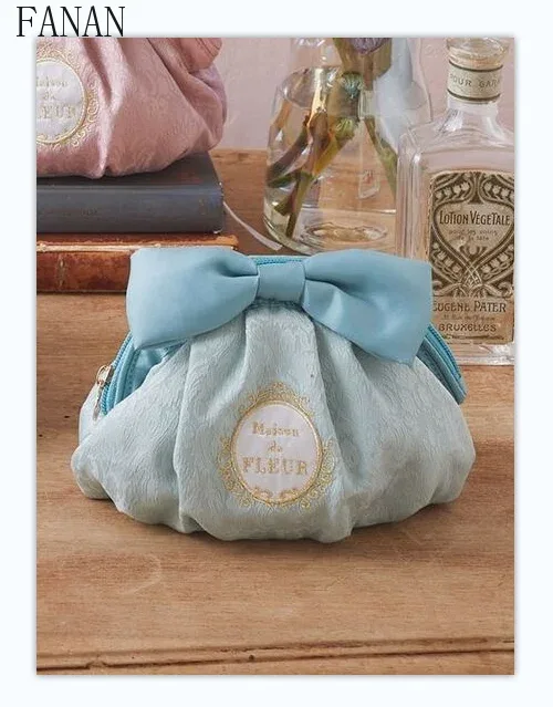 sacs à cosmétiques en tissu jacquard pour femmes, broderie, nœud mignon, sac de rangement décontracté doux pour dames, style japonais, nouveau, 2025